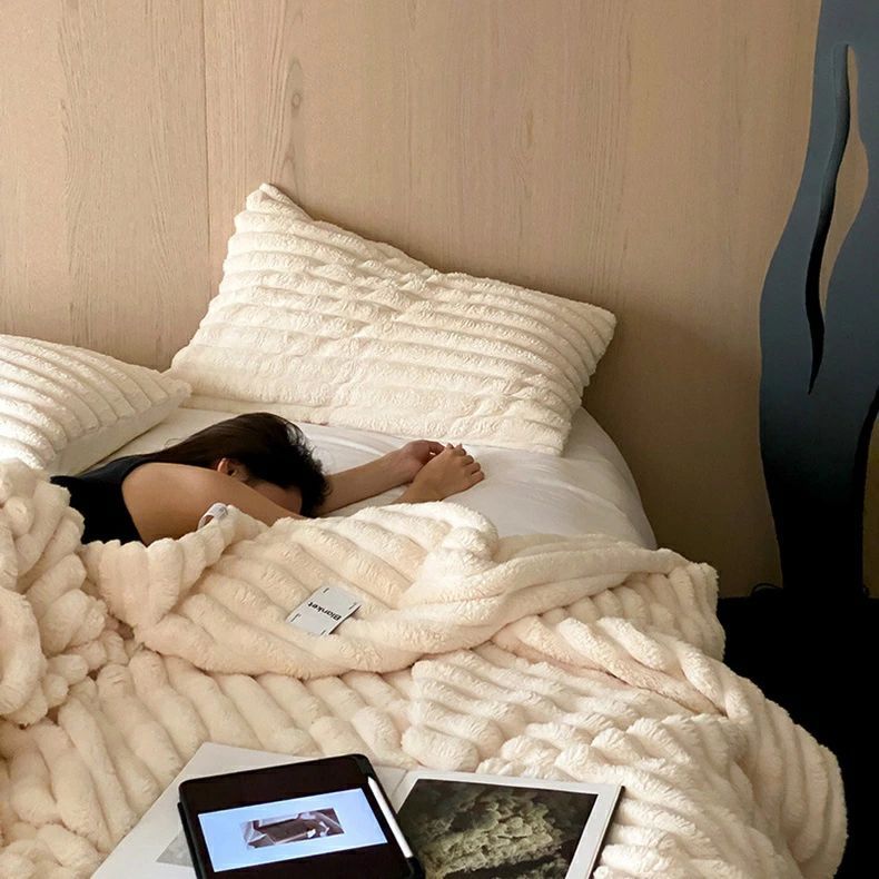 Rakuten - ストライプ ラビットファー ふわふわ毛布 枕カバー 2枚セット