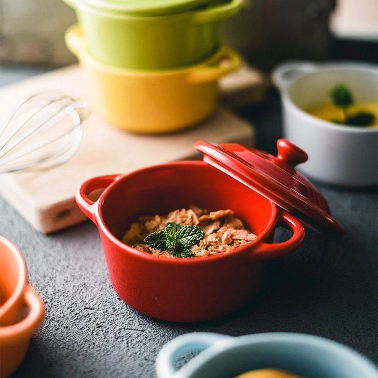 陶器製デザートボウル、蓋付き蒸し卵ボウル、家庭用ベビーフードボウル、ベビーフードボウル、耐熱セラミックボウル、クリエイティブな卵蒸し器ボウル、蓋付きの繊細なシチュー鍋、お手入れが簡単なセラミックボウル、やけど防止ハンドル付き蒸し卵ボウル