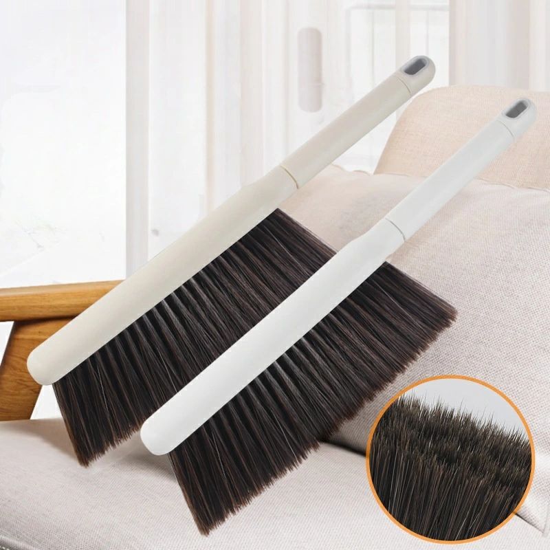 長い柄の柔らかい毛のベッドスイーパー、家庭用ダスティングブラシ、寝室のカーペットとソファ用の多機..