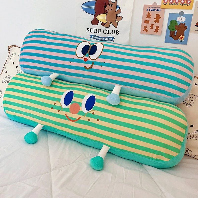 【商品コード】：y557841【カラー】A B C D E F G H Iサイズ：85*25*12cm（0.9kg）素材：ポリエステル/綿毛を使用した生地中材：PP綿【この商品について】【製品の特徴】抱き枕内部充填材はPP綿で、充填が満ちていて、は柔らかくて快適で、肌にやさしくて空気を通すことができて、ボールが起きないで、毛が落ちないで、色あせないで。【洗濯方法】手で洗うこ。ファスナーが付いていますので、手洗いで汚れを落としてください。そのまま洗濯机で洗うことはできません、裏地の綿が傷む恐れがありますので。【多机能ぬいぐるみ】抱き枕、腹ばい枕、クッション、ネックピロ、子供おもちゃ、置物ーなどとして使用できます。【適用する場合】ベッド、ソファー、ベンチ、子供部屋、インテリア、カフェ、デパートのレジャーエリアなどに適用します。【注意事項】製品サイズが大きいため、真空圧縮でお届けします。長時間の真空圧縮輸送を経て、充填綿は短時間ですぐにふんわりと均一に回復することはできない。開封後、手で叩いてもみ、成形してください。そしてそれを2 ~ 3日室内に置くと、綿の弾力性が回復し、抱き枕がふっくらした状態に戻るのを待つ。※簡易包装となりますのでご理解の程よろしくお願いします。※手動測定による1〜3cmの測定偏差を許容してください。※モニターや光の効果が異なるため、実際の色は写真の色と若干異なる場合があります。※仕様・デザインは改良のため予告なく変更することがあります。【商品コード】：y557841 【カラー】A B C D E F G H I サイズ：85*25*12cm（0.9kg） 素材：ポリエステル/綿毛を使用した生地 中材：PP綿 【この商品について】 【製品の特徴】抱き枕内部充填材はPP綿で、充填が満ちていて、は柔らかくて快適で、肌にやさしくて空気を通すことができて、ボールが起きないで、毛が落ちないで、色あせないで。 【洗濯方法】手で洗うこ。ファスナーが付いていますので、手洗いで汚れを落としてください。そのまま洗濯机で洗うことはできません、裏地の綿が傷む恐れがありますので。 【多机能ぬいぐるみ】抱き枕、腹ばい枕、クッション、ネックピロ、子供おもちゃ、置物ーなどとして使用できます。 【適用する場合】ベッド、ソファー、ベンチ、子供部屋、インテリア、カフェ、デパートのレジャーエリアなどに適用します。 【注意事項】製品サイズが大きいため、真空圧縮でお届けします。長時間の真空圧縮輸送を経て、充填綿は短時間ですぐにふんわりと均一に回復することはできない。開封後、手で叩いてもみ、成形してください。そしてそれを2 ~ 3日室内に置くと、綿の弾力性が回復し、抱き枕がふっくらした状態に戻るのを待つ。 ※簡易包装となりますのでご理解の程よろしくお願いします。 ※手動測定による1〜3cmの測定偏差を許容してください。 ※モニターや光の効果が異なるため、実際の色は写真の色と若干異なる場合があります。 ※仕様・デザインは改良のため予告なく変更することがあります。