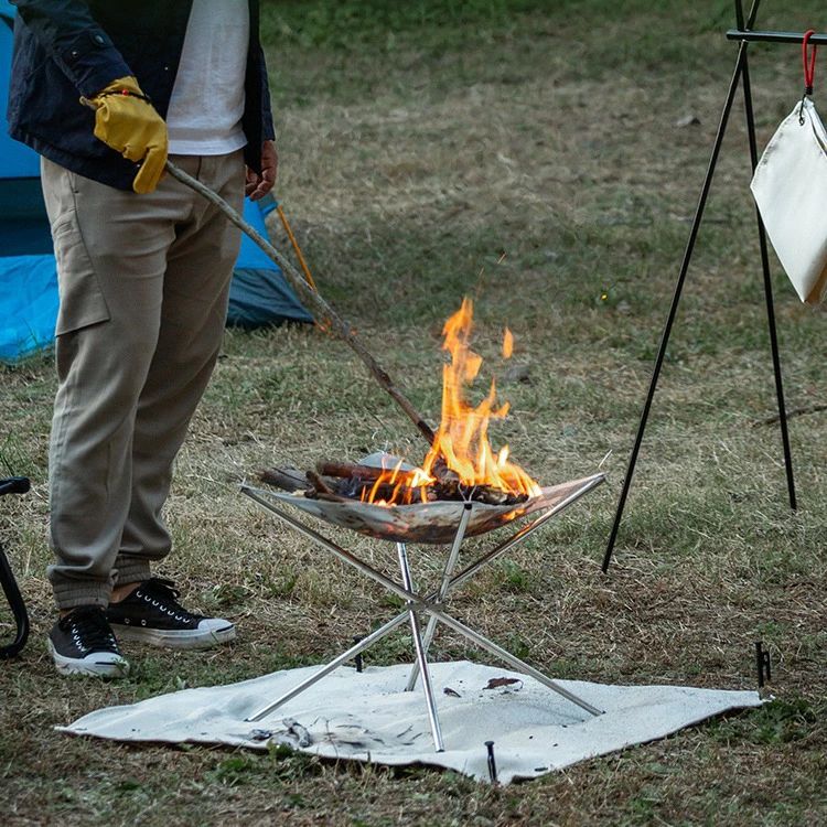 シート 耐火 スパッタシート キャンプ 焚き火台シート 使用可能温度は500度、瞬間耐火温度は800度 焚き火用 焚き火 焚き火台シート アウトドア 耐火シート ガラス繊維 耐熱 防炎 芝生保護 焚火シート 薪ストーブ 防火 に適用