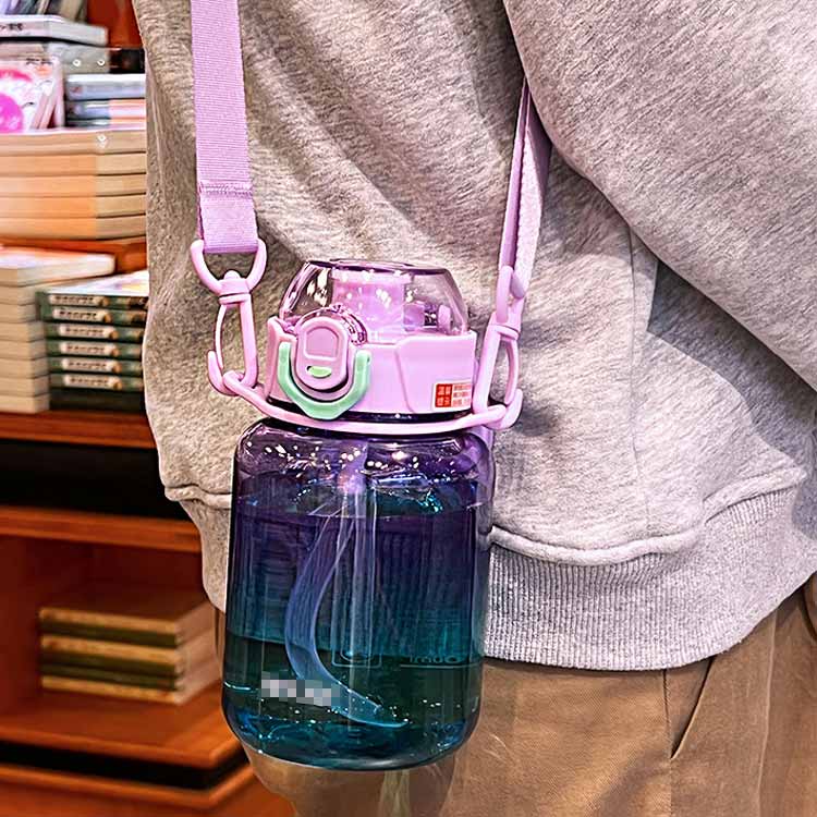 おしゃれ ドリンク 水筒 目盛り付き 軽量 ウォーターボトル 1000ml ストロー ボトル 700ml 携帯便利 ハンドル付き スポーツ スポーツボトル 男の子 直飲み 大容量 大人 透明 漏れ防止 女の子 水筒 グラデーション