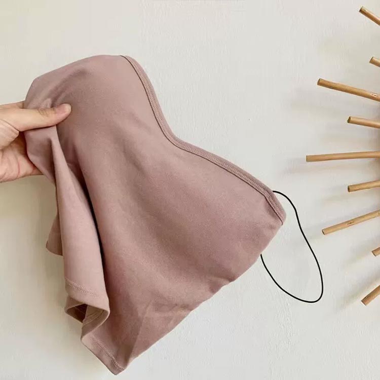 細身 カップ付き ナローストラップ タンクトップ インナー キャミソール パッド入り 極細紐 細ストラッ..