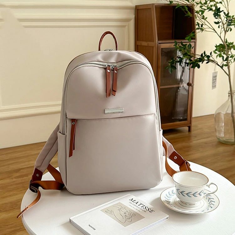 PCリュック PCバッグ リュック きれいめ 旅行 ビジネスリュック レディース 15インチPC対応 バッグ リュックサック パソコンリュック 軽量 PCバックパック A4 PCリュック 通学 通勤 大容量 独立PCポケット 背面ポケット キャリーオン トラベルボトル付き 撥水 耐傷