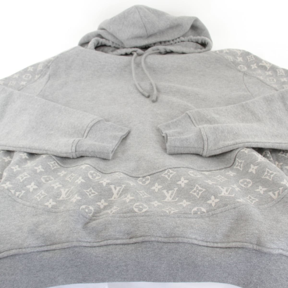 良品『USED』 LOUIS VUITTON ルイ・ヴィトン パーカー コットン グレー【中古】