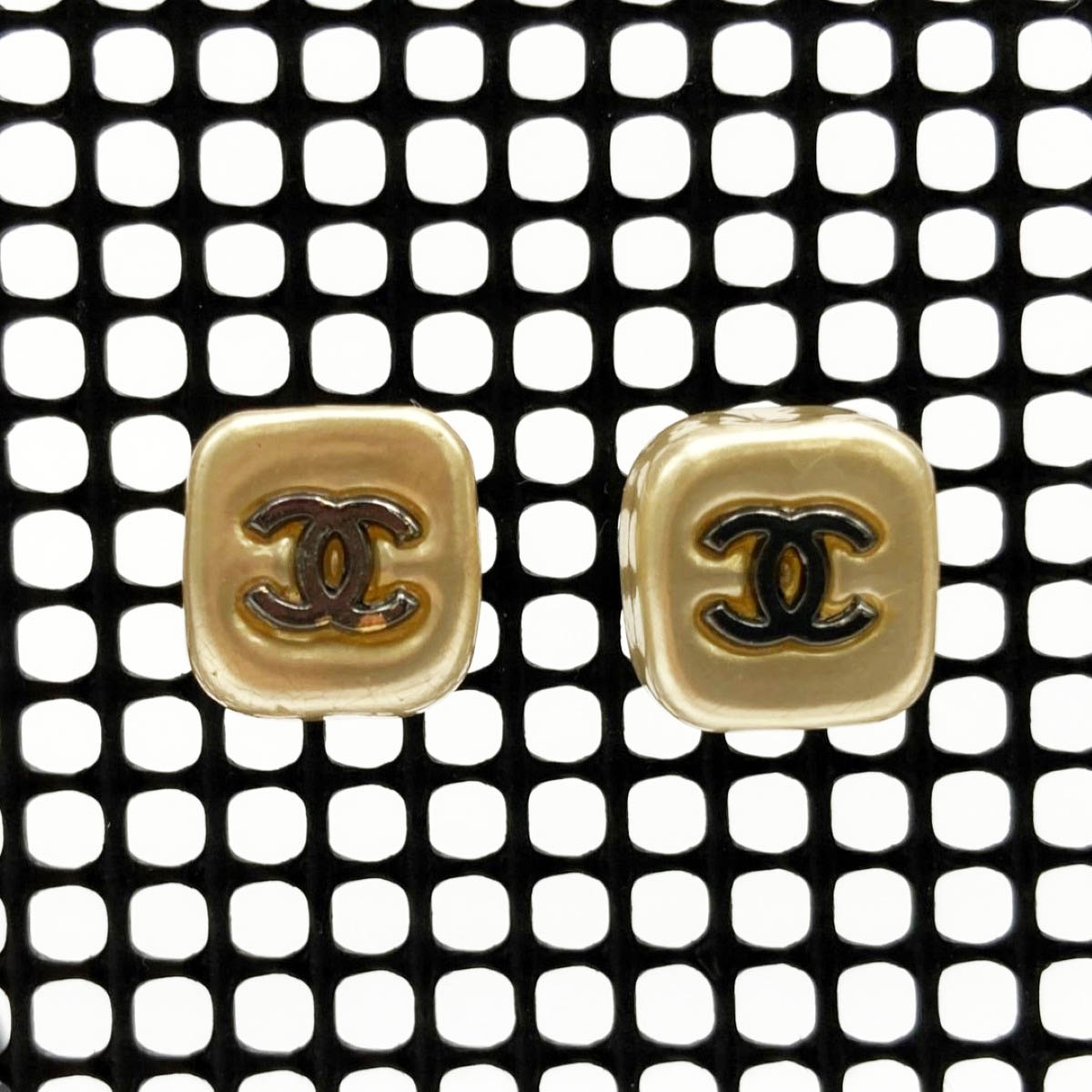 楽天市場】CHANEL ピアス ブラックの通販 楽天市場】CHANEL ピアス ブラックの通販