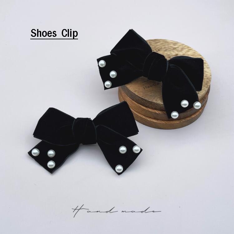 【立体リボン 】上品で高級感のあるベルベット素材のリボンシューズクリップ! 1ペア(1足分)ビジューがついたシュークリップ/シューズアクセサリー/パーティ/卒園...