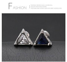 ピアス