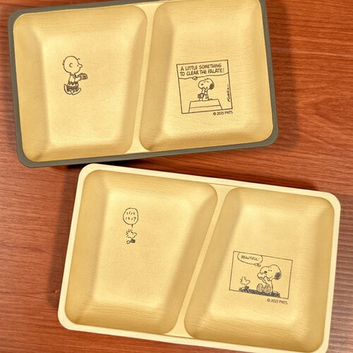 ピーナッツ/スヌーピー スクエアプレートS /木目調樹脂食器 コミックシリーズ SPER-049-50 / ブラウン ベージュ