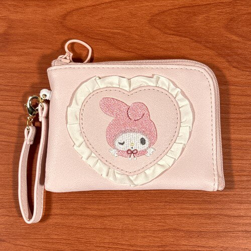 リンゾウ　楽天市場店の送料無料 サンリオキャラクターズ デイリーパスケース／マイメロディ50th＆クロミ20th Anniversary エンジェルシリーズ MM-KUSM-003 / エンジェルマイメロディ エンジェルクロミ｜アングル3