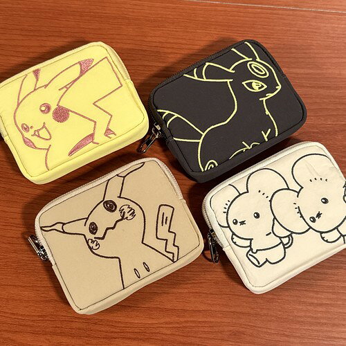 ポケットモンスター ポケモン カラビナ付きスリムミニポーチ／カラーロゴ PKM-951-4 /ピカチュウ ブラッキー ミミッキュ ワッカネズミ
