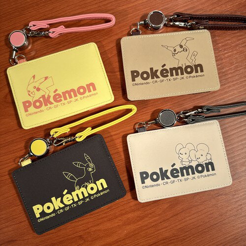 乐天商城 - 送料無料 ポケットモンスター ポケモン リール付きパスケース／カラーロゴ PKM-955-8 /ピカチュウ ブラッキー ミミッキュ ワッカネズミ
