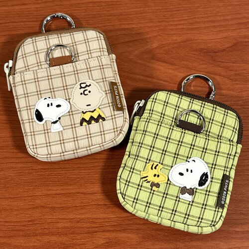乐天商城 - 送料無料 ピーナッツ/スヌーピー パス＆ポーチ チェックワッペン SPNY-044-5 / ベージュ グリーン