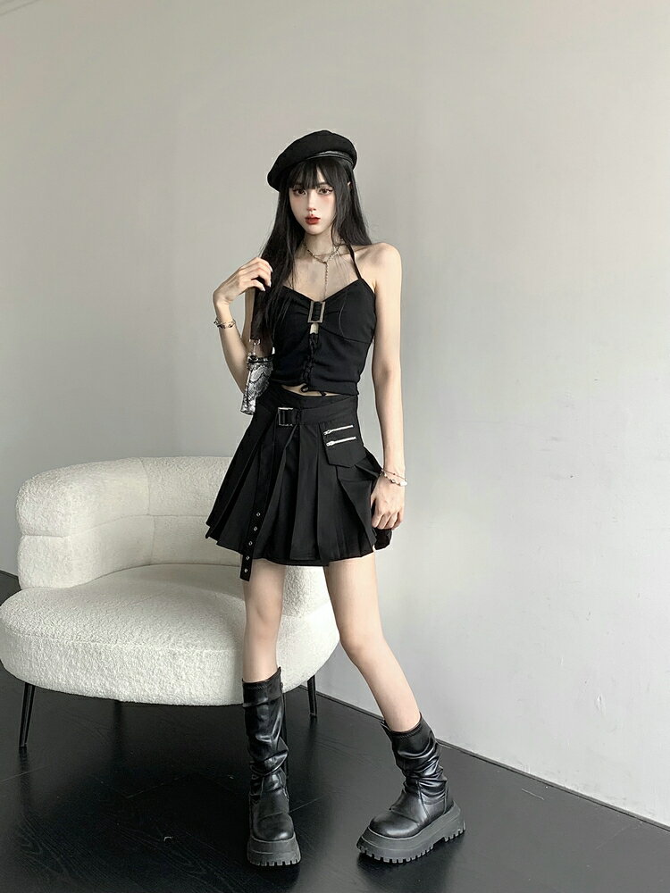 レディース 黒 アイドル衣装 ジャズ ブラック 上下セット ヘソ出し キャミソール トップス ショット丈 プリーツスカート 韓国 k-pop ダンス衣装 黒 大人 中高生 演出服 チアガール ダンス衣装 かっこいい おしゃれ ダンスウェア 練習服 団体服