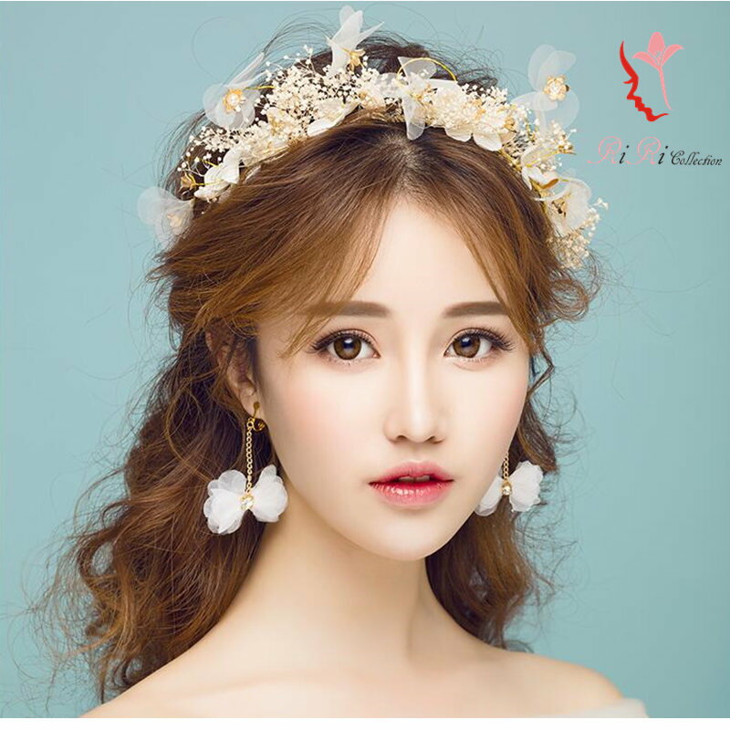 ヘッドドレス ピアス 二点セット ブリザーブドフラワー オシャレ花びら 上品 ヘアアクセサリー 2点セットブライダル ゴージャス アクセサリー ピアス クリスタ...