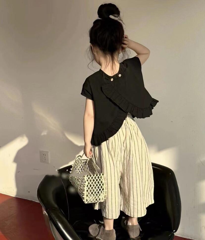 乐天商城 - 子供服 セットアップ 女の子 夏 上下セット フリル 半袖 トップス ストライプ パンツ キッズ 韓国子供服 おしゃれ ナチュラル 綿 通気性 涼しい 90 100 110 120 130