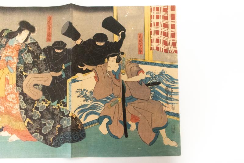 リサイクマのリサイクルショップの【中古】M▽歌川国芳 一勇斎国芳 源氏模様娘雛形 1851年 木版画 役者画 歌舞伎絵 浮世絵 錦絵 大判 三枚揃 三枚続 ■送料無料対象外・送料別途必要■ (K00643)｜アングル2