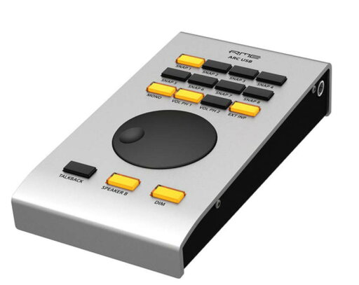 RME RM19-II Rackmount Adapter for Half-Rack RME Units RME RM19-II Rackmount Adapter for Half-Rack RME Units
