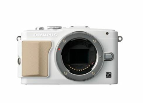 新品　OLYMPUS ミラーレス一眼 PEN Lite E-PL5 ボディ ホワイト E-PL5 BODY WHT