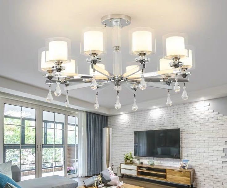 【商品仕様】■E26白熱球、電球型蛍光灯、LED電球使用可能■使用電球：10 個（※電球は付属しておりません）■商品外寸：幅約93x 高さ45（cm)※サイズの誤差は多少発生します。ご了承下さい。☆☆★★★★★★★★★★★★★☆☆◆取付工事は電気工事士にご相談してください。◆お客様のご覧になっているモニター等により多少色が異なる場合がございます。あらかじめご了承ください。◆複数ご注文の場合やお急ぎの場合は必ず事前に納期のお質問をお願いいたします。◆サイズの誤差は多少発生します。ご了承下さい。☆☆★★★★★★★★★★★★★☆☆■商品の返品についてお届け致しました商品に相違がありました際は商品到着より5日以内に御連絡下さい。良品との交換をさせて頂きます。在庫のご用意がその時点で無い場合は返金処理させて頂きます。交換品が無い場合に限り返金対応させて頂きます。交換品を承諾頂けない場合お客様都合による返品となりますので宜しくお願い致します。期間内に御連絡無き場合は対処致しかねますので、宜しくお願い致します。■欠品について基本的に在庫品を取り扱っておりますが、商品の破損、欠品又は同タイミングでの販売がかかってしまう等の理由で、欠品になる場合がございます。注意事項1、こちらの商品は海外製の新品です。撮影時の照明やPC環境によって実際の商品と色が違う場合があります。2、輸入品で日本語の説明がない場合があり、サポートもございませんので商品知識のある方のみ御注文下さい。3、ご注文について 代引き引き換え、局留めは受け付けておりません。4、取り扱っている商品は、海外・アジア製品になります。きちんと全ての商品の検品をしておりますが、日本製に比べると作りが甘い場合があります。完璧を求められる方は御注文をお控えください。5、初期不良、輸送中の破損等は返金対応させて頂きます。その際はご到着から2日以内にご連絡をお願い致し6、新品未使用品ですが、外箱に初期からのスレ、剥げ歪みなどあります7、この商品は、購入後発送まで7日程度を要しますので、ご理解の上ご購入頂きますようお願い致します上記理由の返品交換は承ることが出来ませんので予めご了承くださいませ。