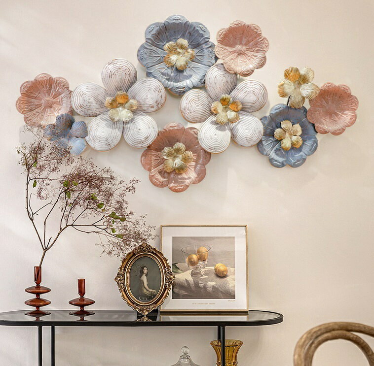 A051265WD121金属工芸品 アイアン 壁掛け 北欧調 高級感壁飾り インテリア雑貨 部屋飾り　壁面装飾 民芸品 手作り 花柄