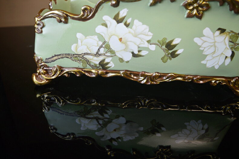 A051889TI9高級感のある ．ティッシュケース 小物入れ　収納付き