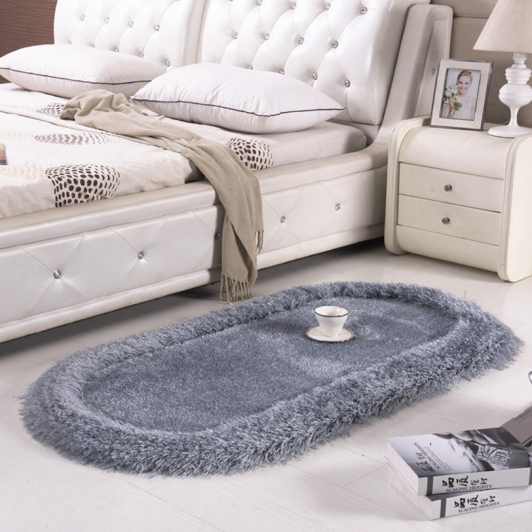 商品説明 サイズ：70x140（cm)厚さ：3cm素材：ポリエステル100％裏面：不織布(PVC点滑り止め)☆発送の際、折り畳んでの発送となりますので、ご理解の上ご購入お願い致します。サイズの違うものもございます。（80x160)値段も変っ...