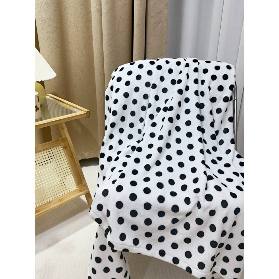 樂天商城 - A038332冬 可愛い 毛布ブランケット寒さ対策グッズ　ひざ掛け かけ布団 暖かい