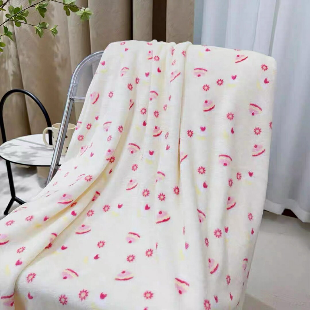 商品説明 サイズ：100&nbsp;x160cm素材：ポリエステルご希望のサイズをお知らせ下さい。在庫の確認をしてみます。値段が変わりますが、別のサイズもありますので、ご検討下さい。（80x100、140x160、160x230）☆☆★★★...