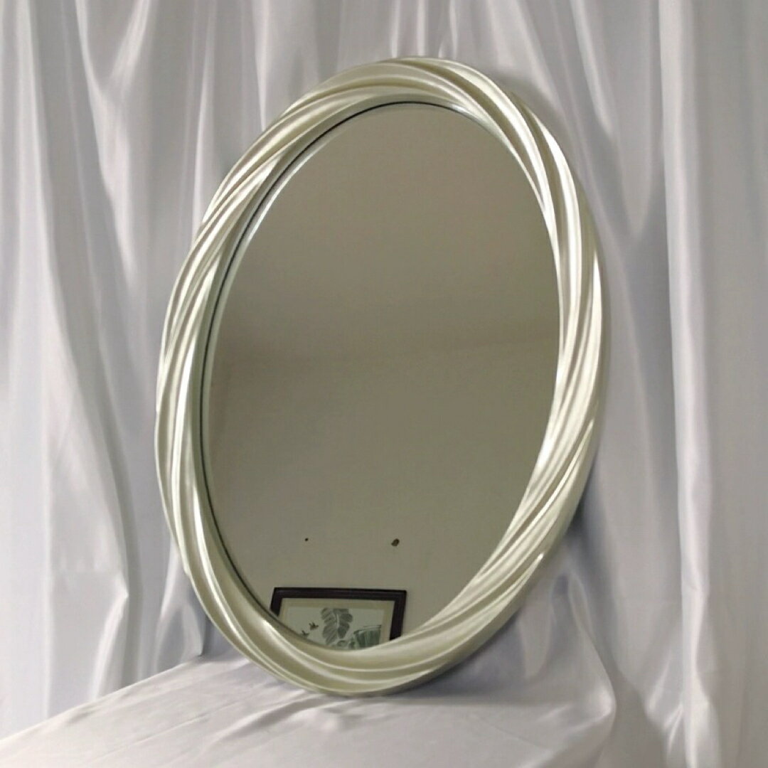 商品説明 外寸サイズ(cm)&nbsp;：&nbsp;幅54&nbsp;x&nbsp;高さ75（cm）材質&nbsp;：&nbsp;ミラー、樹脂、他☆☆★★★★★★★★★★★★★☆☆◆お客様のご覧になっているモニター等により多少色が異なる場...