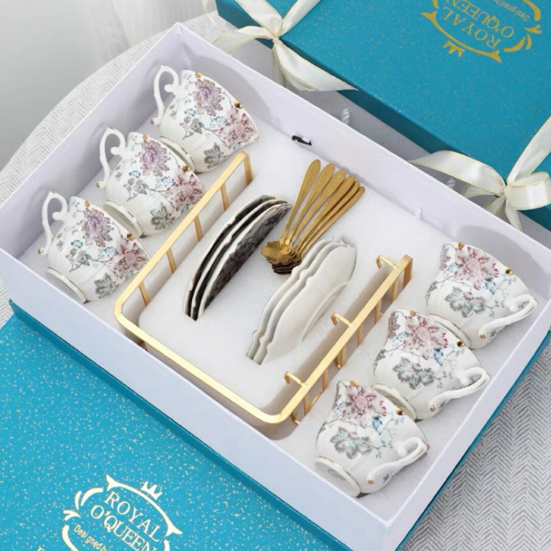 商品説明 材質:陶器セット内容:カップ＆ソーサー6客（200ml)スプーン6点カップランクx&nbsp;1点☆☆★★★★★★★★★★★★★☆☆&nbsp;◆お客様のご覧になっているモニター等により多少色が異なる場合がございます。あらかじめご...