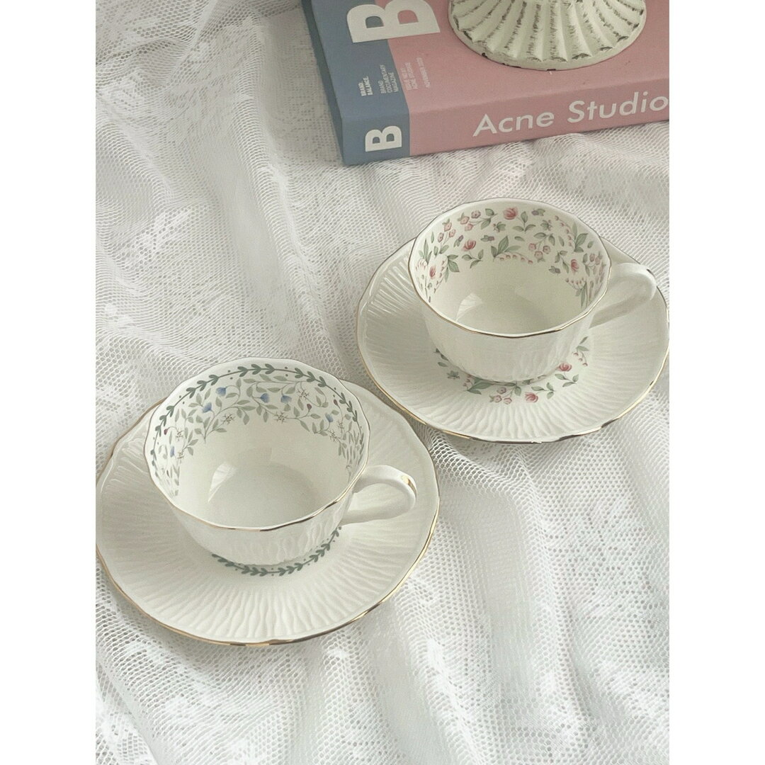 A039624花柄ティー・コーヒーカップセット カップ＆ソーサー2客セット ．陶器ティ...