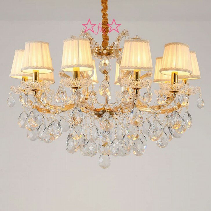 ・口金：E14・使用電球：60Wまで・サイズ：(約）幅78 ×高さ54 (cm ）※電球は付属しておりません。☆☆★★★★★★★★★★★★★☆☆◆取付工事は電気工事士にご相談してください。◆お客様のご覧になっているモニター等により多少色が異なる場合がございます。あらかじめご了承ください。◆複数ご注文の場合やお急ぎの場合は必ず事前に納期のお質問をお願いいたします。◆サイズの誤差は多少発生します。ご了承下さい。☆☆★★★★★★★★★★★★★☆☆注意事項1、こちらの商品は海外製の新品です。撮影時の照明やPC環境によって実際の商品と色が違う場合があります。2、輸入品で日本語の説明がない場合があり、サポートもございませんので商品知識のある方のみ御注文下さい。4、ご注文について代引き引き換え、局留めは受け付けておりません。5、取り扱っている商品は、海外・アジア製品になります。きちんと全ての商品の検品をしておりますが、日本製に比べると作りが甘い場合があります。完璧を求められる方は御注文をお控えください。6、初期不良、輸送中の破損等は返金対応させて頂きます。その際はご到着から2日以内にご連絡をお願い致し7、新品未使用品ですが、外箱に初期からのスレ、剥げ歪みなどあります8、この商品は、購入後発送まで8日程度を要しますので、ご理解の上ご購入頂きますようお願い致します上記理由の返品交換は承ることが出来ませんので予めご了承くださいませ。