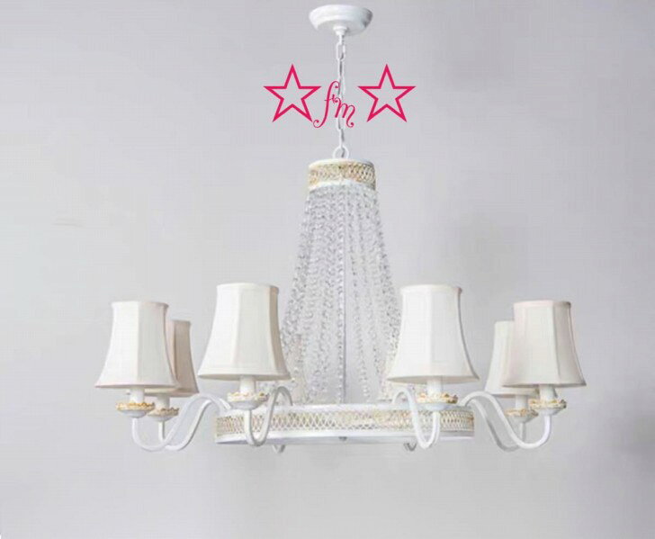 ・口金：E14・使用電球：60Wまで・サイズ：(約）幅93 × 高さ58 (cm ）※電球は付属しておりません。☆☆★★★★★★★★★★★★★☆☆◆取付工事は電気工事士にご相談してください。◆お客様のご覧になっているモニター等により多少色が異なる場合がございます。あらかじめご了承ください。◆複数ご注文の場合やお急ぎの場合は必ず事前に納期のお質問をお願いいたします。◆サイズの誤差は多少発生します。ご了承下さい。☆☆★★★★★★★★★★★★★☆☆注意事項1、こちらの商品は海外製の新品です。撮影時の照明やPC環境によって実際の商品と色が違う場合があります。2、輸入品で日本語の説明がない場合があり、サポートもございませんので商品知識のある方のみ御注文下さい。4、ご注文について代引き引き換え、局留めは受け付けておりません。5、取り扱っている商品は、海外・アジア製品になります。きちんと全ての商品の検品をしておりますが、日本製に比べると作りが甘い場合があります。完璧を求められる方は御注文をお控えください。6、初期不良、輸送中の破損等は返金対応させて頂きます。その際はご到着から2日以内にご連絡をお願い致し7、新品未使用品ですが、外箱に初期からのスレ、剥げ歪みなどあります8、この商品は、購入後発送まで8日程度を要しますので、ご理解の上ご購入頂きますようお願い致します上記理由の返品交換は承ることが出来ませんので予めご了承くださいませ。