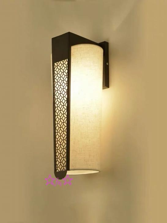 ・口金：E14・使用電球：60Wまで・外寸サイズ：(約）幅19 ×高さ48 (cm ）※電球は付属しておりません。☆☆★★★★★★★★★★★★★☆☆◆取付工事は電気工事士にご相談してください。◆お客様のご覧になっているモニター等により多少色が異なる場合がございます。あらかじめご了承ください。◆複数ご注文の場合やお急ぎの場合は必ず事前に納期のお質問をお願いいたします。◆サイズの誤差は多少発生します。ご了承下さい。☆☆★★★★★★★★★★★★★☆☆注意事項1、こちらの商品は海外製の新品です。撮影時の照明やPC環境によって実際の商品と色が違う場合があります。2、輸入品で日本語の説明がない場合があり、サポートもございませんので商品知識のある方のみ御注文下さい。4、ご注文について 代引き引き換え、局留めは受け付けておりません。5、取り扱っている商品は、海外・アジア製品になります。きちんと全ての商品の検品をしておりますが、日本製に比べると作りが甘い場合があります。完璧を求められる方は御注文をお控えください。6、初期不良、輸送中の破損等は返金対応させて頂きます。その際はご到着から2日以内にご連絡をお願い致し7、新品未使用品ですが、外箱に初期からのスレ、剥げ歪みなどあります8、この商品は、購入後発送まで8日程度を要しますので、ご理解の上ご購入頂きますようお願い致します上記理由の返品交換は承ることが出来ませんので予めご了承くださいませ。