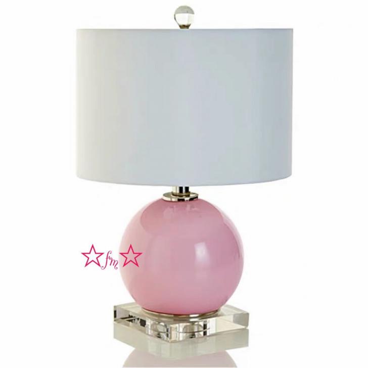 【商品仕様】■個口数：1 （〜40Wまで対応）■E26白熱球、電球型蛍光灯、LED電球使用可能■使用電球：1個（※電球は付属しておりません）■商品外寸：幅38 ×高さ約68(cm)※サイズの誤差は多少発生します。ご了承下さい。★在庫は日々変...