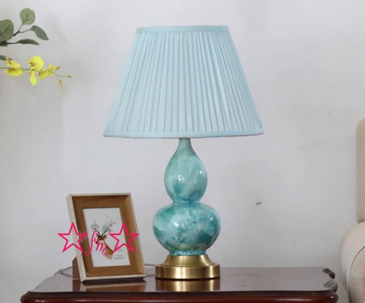 【商品仕様】■個口数：1 （〜40Wまで対応）■E26白熱球、電球型蛍光灯、LED電球使用可能■使用電球：1個（※電球は付属しておりません）■商品外寸：幅約33 ×高さ約50 (cm)※サイズの誤差は多少発生します。ご了承下さい。★在庫は日...