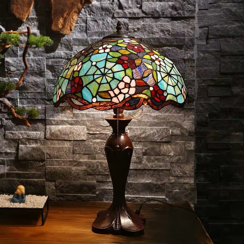 A024652ステンドグラスランプ ．卓上スタンド 豪華テーブルランプ 卓上照明 ガラス工芸スタンド 高さ66cm