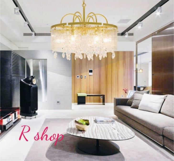 ■E14 白熱球、電球型蛍光灯、LED電球使用可能■ 使用電球：8個（※電球は付属しておりません）■本体サイズ：幅約84 x 高さ48 (cm )■部品材質：金属、合金、水晶、他★取付工事は電気工事士にご相談してください。★購入後のキャンセ...