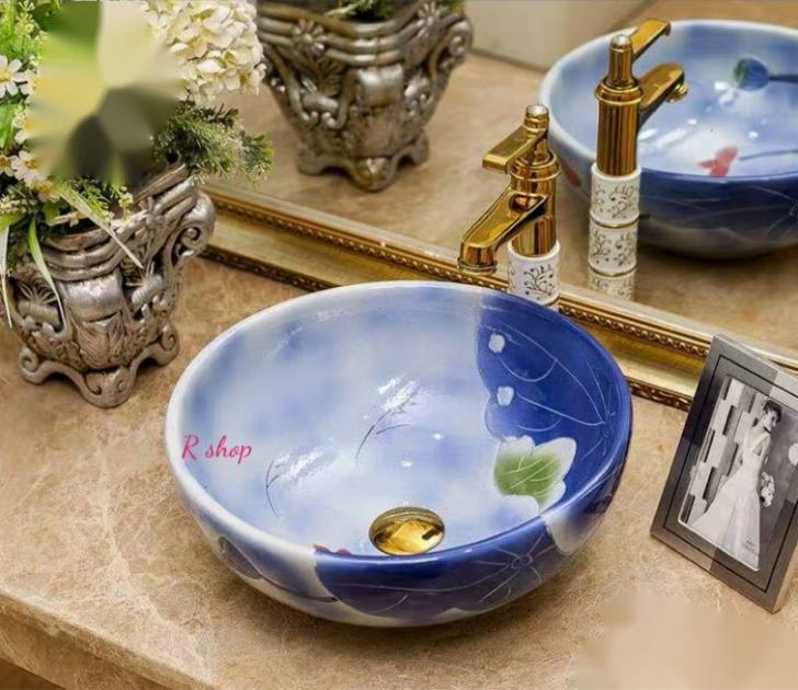 状態新品未使用サイズ（cm）：幅：40奥行き：40高さ：15素材：陶磁器取付について：取付工事はお近くの工務店様にご相談してください＜ 重量物なので同梱はできません ＞☆☆★★★★★★★★★★★★★☆☆◆お客様のご覧になっているモニター等により多少色が異なる場合がございます。あらかじめご了承ください。◆複数ご注文の場合やお急ぎの場合は必ず事前に納期のお質問をお願いいたします。◆サイズの誤差は多少発生します。ご了承下さい。☆☆★★★★★★★★★★★★★☆☆注意事項1、こちらの商品は海外製の新品です。撮影時の照明やPC環境によって実際の商品と色が違う場合があります。2、輸入品で日本語の説明がない場合があり、サポートもございませんので商品知識のある方のみ御注文下さい。4、ご注文について 代引き引き換え、局留めは受け付けておりません。5、取り扱っている商品は、海外・アジア製品になります。きちんと全ての商品の検品をしておりますが、日本製に比べると作りが甘い場合があります。完璧を求められる方は御注文をお控えください。6、初期不良、輸送中の破損等は返金対応させて頂きます。その際はご到着から2日以内にご連絡をお願い致し7、新品未使用品ですが、外箱に初期からのスレ、剥げ歪みなどあります8、この商品は、購入後発送まで8日程度を要しますので、ご理解の上ご購入頂きますようお願い致します上記理由の返品交換は承ることが出来ませんので予めご了承くださいませ。