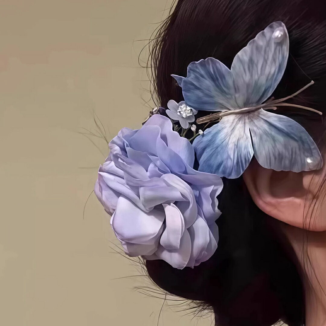 A066743蝶とブルー花髪飾り エレガントフラワーヘアクリップ 結婚式 成人式 卒業式