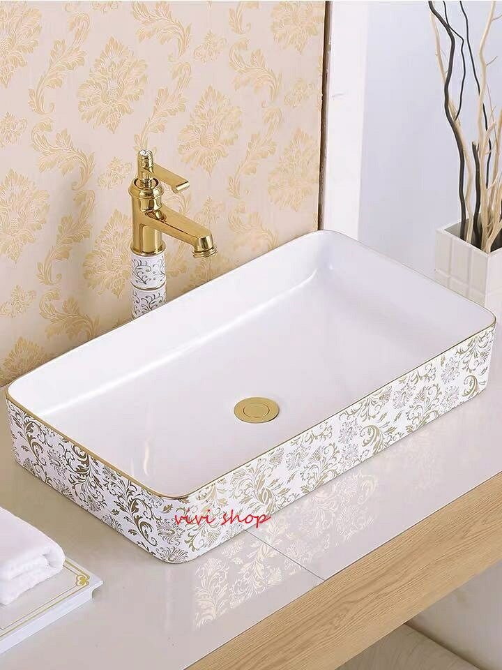 サイズ（cm）：幅：61奥行き：35高さ：11素材：陶器取付について：取付工事はお近くの工務店様にご相談してください＜重量物なので同梱はできません＞☆☆★★★★★★★★★★★★★☆☆◆お客様のご覧になっているモニター等により多少色が異なる場合がございます。あらかじめご了承ください。◆複数ご注文の場合やお急ぎの場合は必ず事前に納期のお質問をお願いいたします。◆サイズの誤差は多少発生します。ご了承下さい。☆☆★★★★★★★★★★★★★☆☆注意事項1、こちらの商品は海外製の新品です。撮影時の照明やPC環境によって実際の商品と色が違う場合があります。2、輸入品で日本語の説明がない場合があり、サポートもございませんので商品知識のある方のみ御注文下さい。4、ご注文について代引き引き換え、局留めは受け付けておりません。5、取り扱っている商品は、海外・アジア製品になります。きちんと全ての商品の検品をしておりますが、日本製に比べると作りが甘い場合があります。完璧を求められる方は御注文をお控えください。6、初期不良、輸送中の破損等は返金対応させて頂きます。その際はご到着から2日以内にご連絡をお願い致し7、新品未使用品ですが、外箱に初期からのスレ、剥げ歪みなどあります8、この商品は、購入後発送まで9日程度を要しますので、ご理解の上ご購入頂きますようお願い致します上記理由の返品交換は承ることが出来ませんので予めご了承くださいませ。