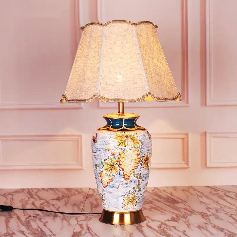 A059828照明スタンドライト テーブルランプ デスクライト．高級陶器卓上ステンド 高さ68cm