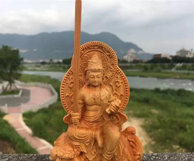 生活をカラフルオシャレに 仏像 置き物 鎮宅 祭り 供養品 仏教古美術品 柏木精彫細工 縁起物 93 Off 上品な工芸品 開運風水置物 金運祈願