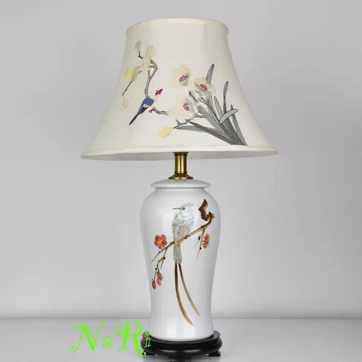 A059879照明スタンドライト ．テーブルランプ デスクライト 卓上ステンド 高級陶器スタンド 高さ67cm