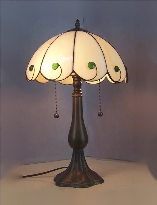 A047926ステンドグラスランプ 卓上スタンド 豪華テーブルランプ 卓上照明 ガラス工芸スタンド