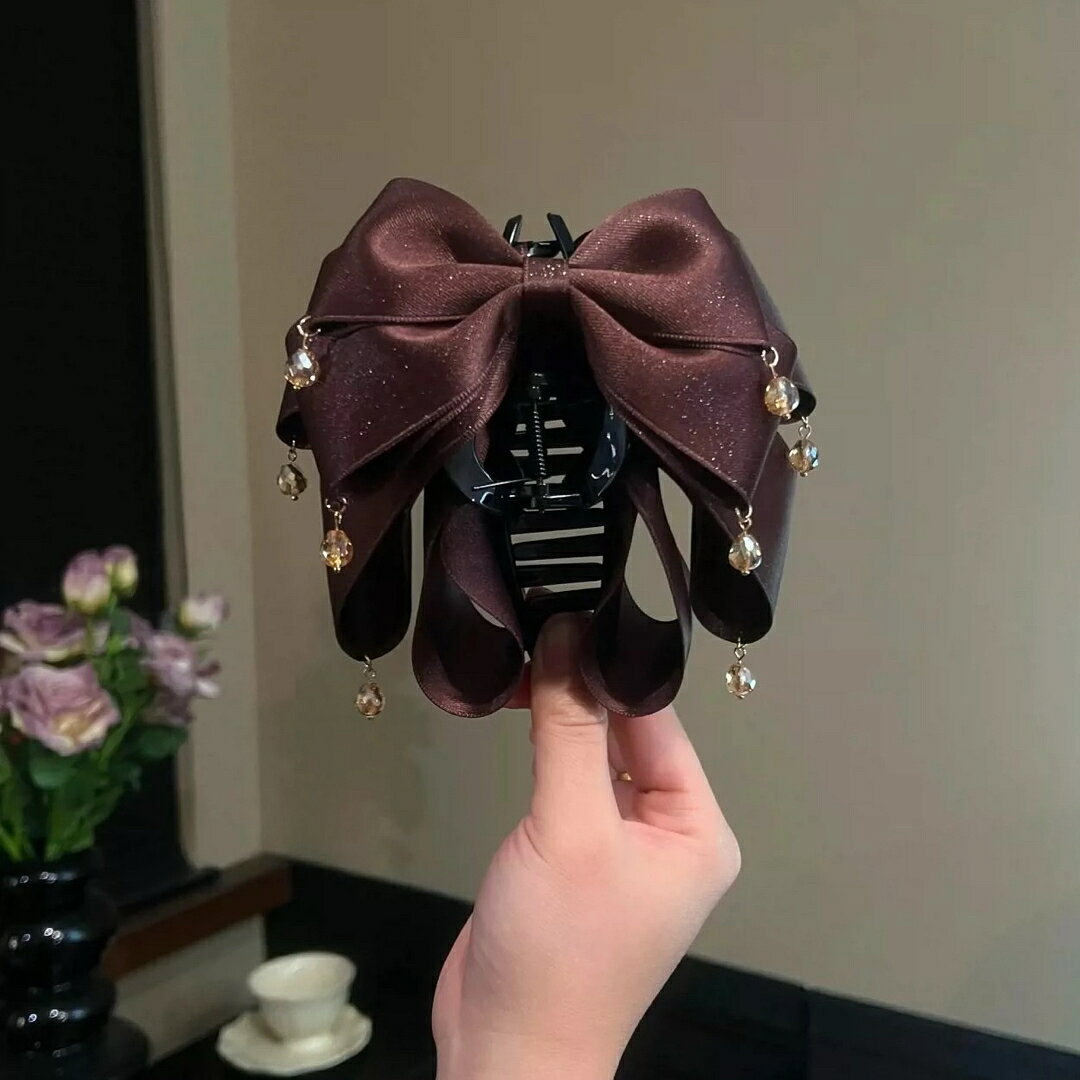 可愛いリボン ヘアクリップ バンスクリップ　ビジュー付き上品エレガント...
