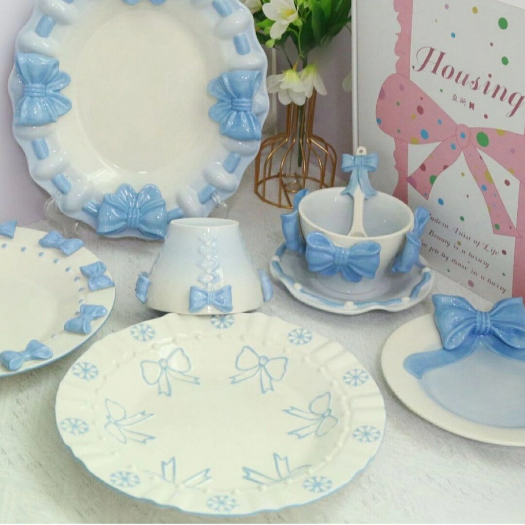 リボン柄デザインプレート 10インチ ブルー リボンモチーフ かわいい洋食器お皿の商品画像 2