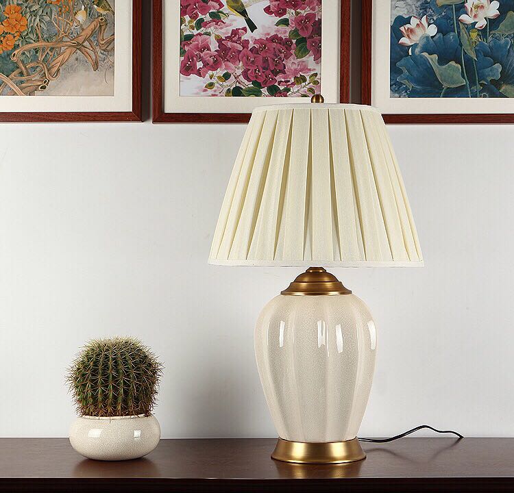 【商品仕様】■個口数：1 （〜40Wまで対応）■E26白熱球、電球型蛍光灯、LED電球使用可能■使用電球：1個（※電球は付属しておりません）石【商品サイズ（単位約mm）】■商品外寸：幅約33×高さ約50 (cm)※サイズの誤差は多少発生しま...