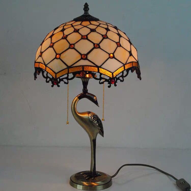 A039927ステンドグラスランプ 卓上スタンド 豪華テーブルランプ 卓上照明 ガラス工芸スタンド